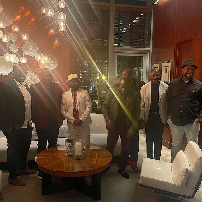 <p>Lone star aviary End of Year Dinner 2021</p>
